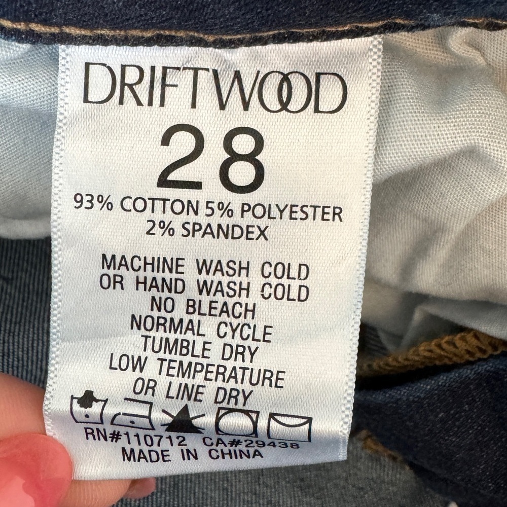 Driftwood Floral Embroidery Jackie High Rise Jeans, Size 28 - Picture 8 of 8